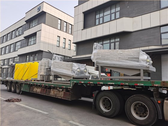 WJDL-404疊螺機發(fā)貨